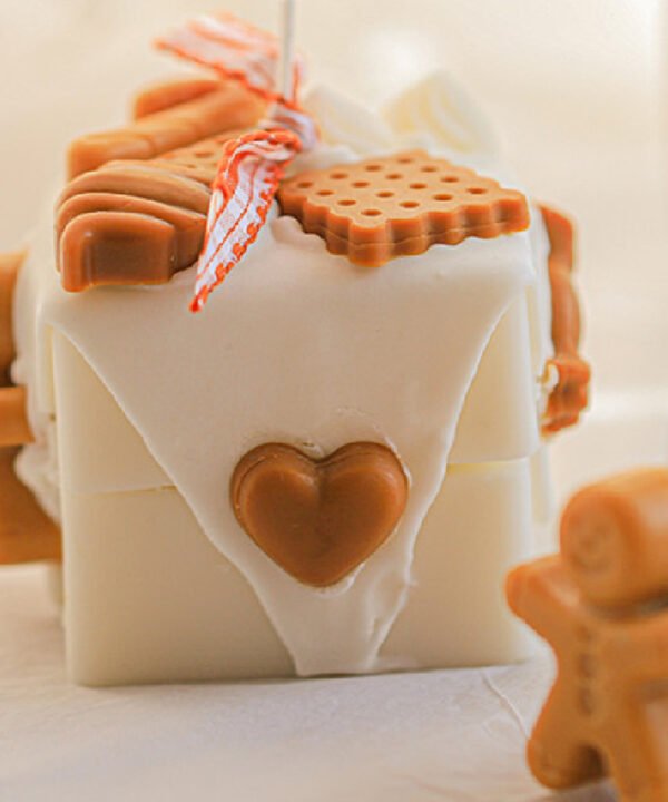 Homemade Gingerbread Man Christmas Scented Candles